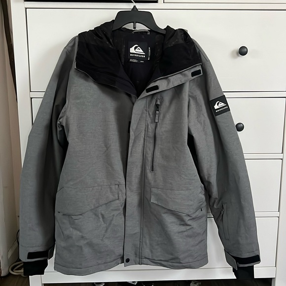 Quicksilver grey ski/snowboarding jacket - Picture 4 of 5